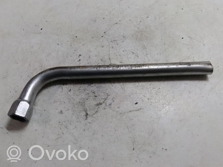 Audi A6 S6 C4 4A Wheel nut wrench 171012219A