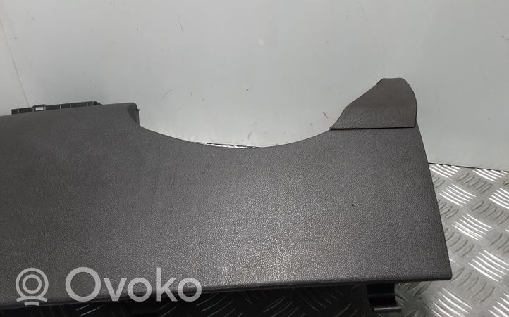 Opel Astra H Panelės apdailos skydas (apatinis) 13191465