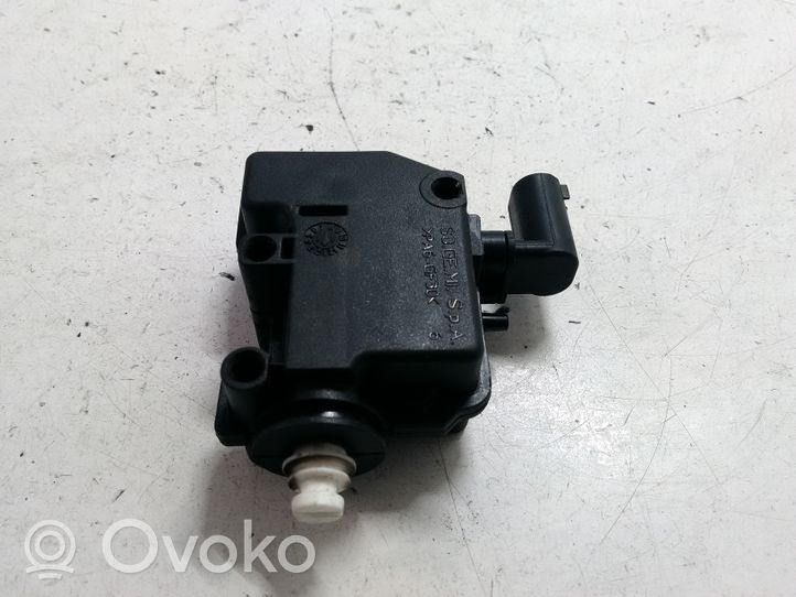 BMW 1 F20 F21 Motorino del tappo del serbatoio del carburante 7270792