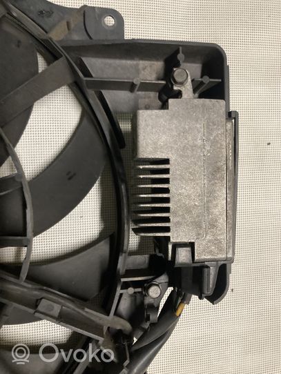 Audi A6 S6 C6 4F Ventilatore di raffreddamento elettrico del radiatore 4F0121003D