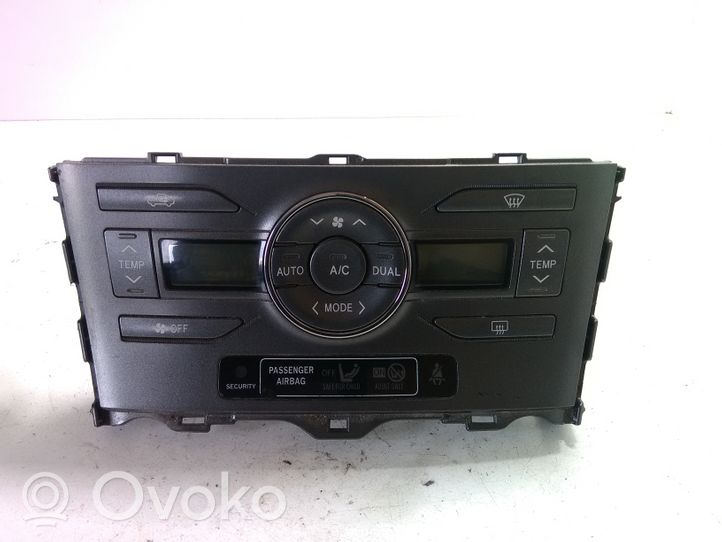 Toyota Auris 150 Apdailinė priekinio bamperio juosta 5590002220B