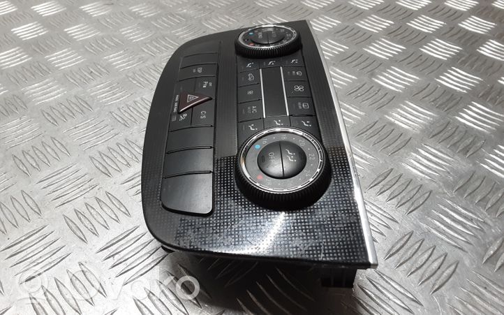 Mercedes-Benz R W251 Uchwyt / Mocowanie pompy ABS A2518707689