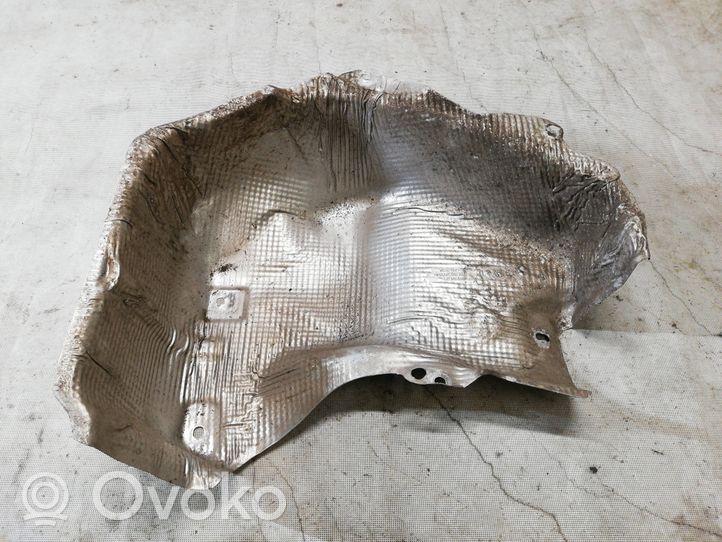 Audi A4 S4 B9 Osłona termiczna rury wydechowej 8W0804173