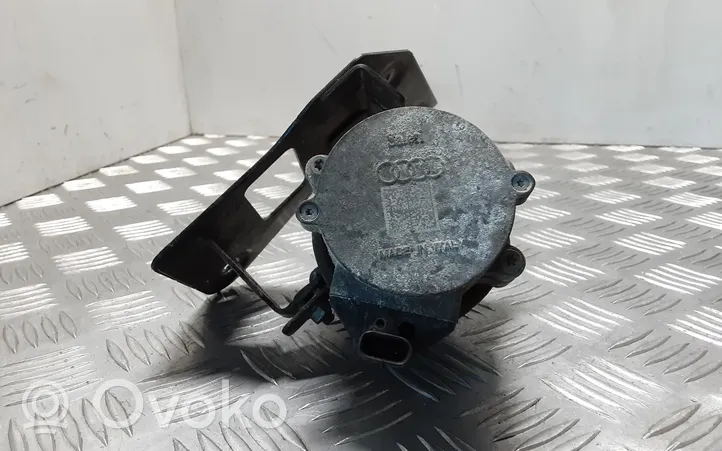 Audi A4 S4 B9 Pompa wody 8W0145879B