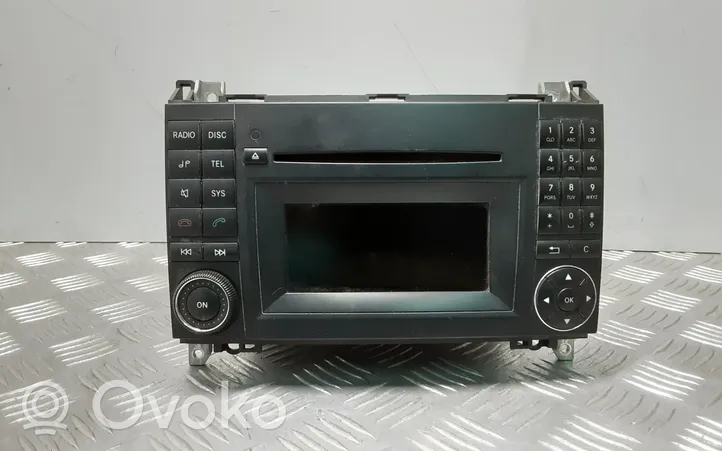 Mercedes-Benz B W245 Radio/CD/DVD/GPS head unit A1698705794