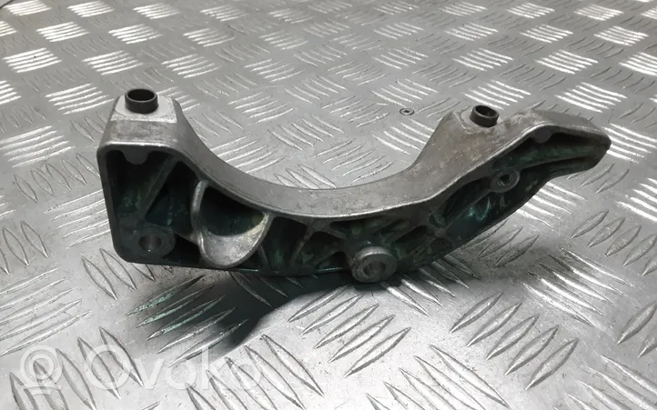 Volvo V40 Support de générateur / alternateur 31401869