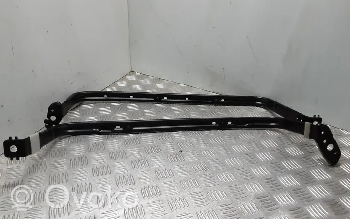 Volvo V40 Sangle de réservoir de carburant MK6146T3