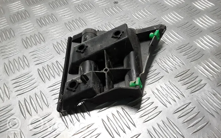 Volvo V40 Support de montage de pare-chocs avant 31425111