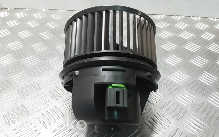 Volvo V40 Ventola riscaldamento/ventilatore abitacolo AV6N18456AA