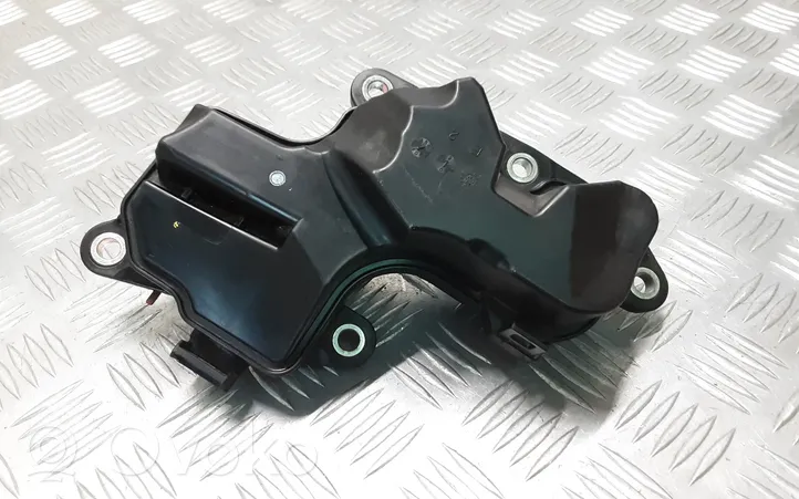 Toyota Yaris XP210 Separatore dello sfiato dell’olio 