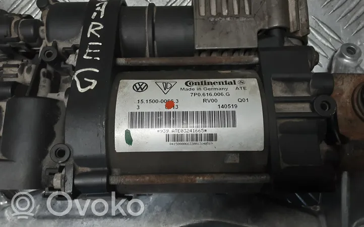 Volkswagen Touareg II Air suspension compressor/pump 7P0616006G