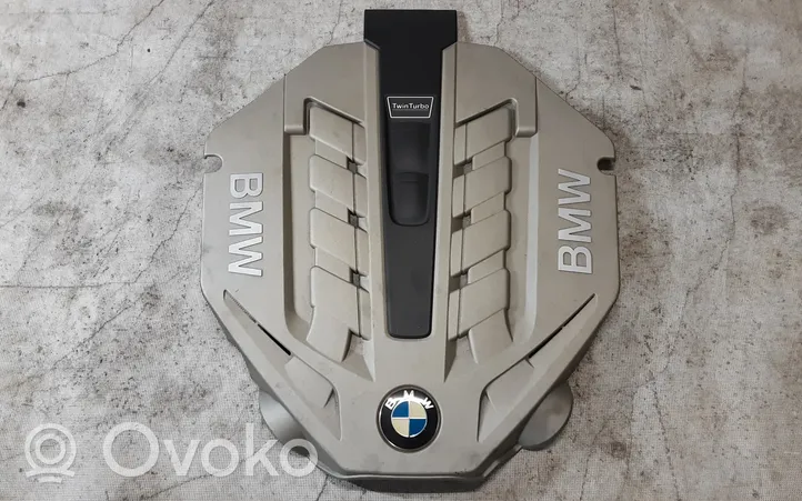 BMW 7 F01 F02 F03 F04 Osłona górna silnika 13717577456