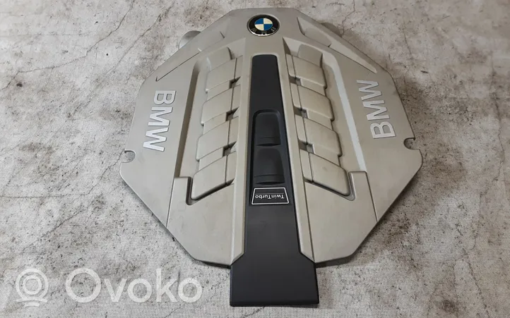 BMW 7 F01 F02 F03 F04 Osłona górna silnika 13717577456