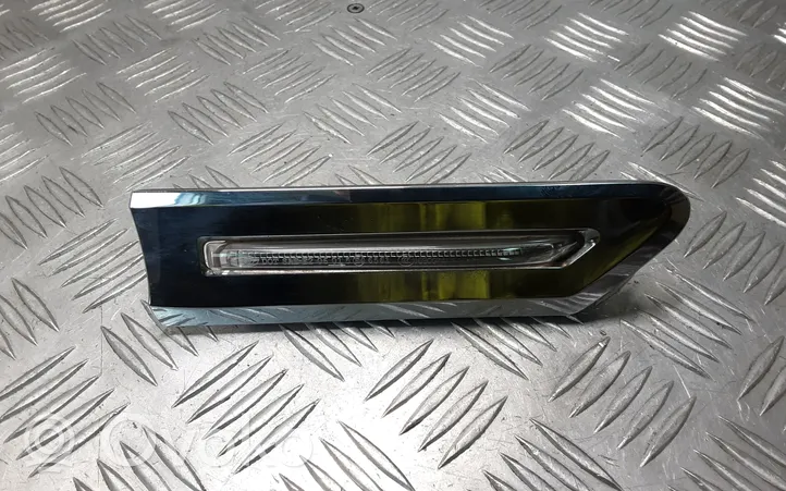 BMW 7 F01 F02 F03 F04 Front fender indicator light 7203372