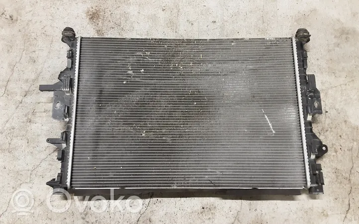 Volvo V40 Radiateur de refroidissement 31319064