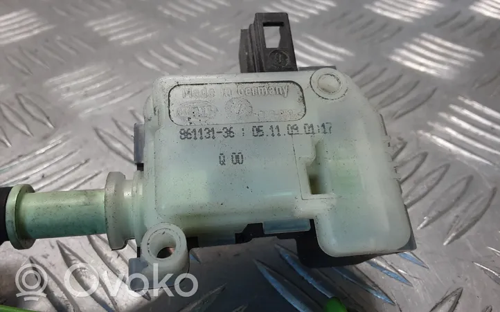 Volvo XC60 Verrouillage du bouchon du réservoir de carburant 86113136