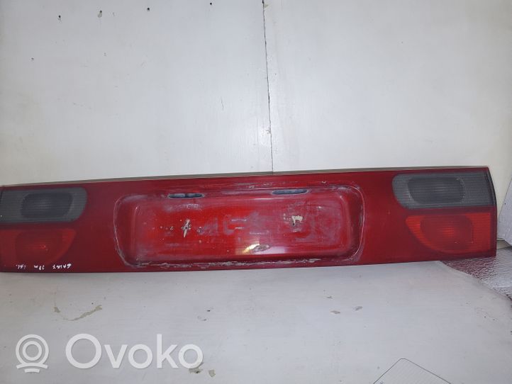 Ford Galaxy Lampy tylnej klapy bagażnika 