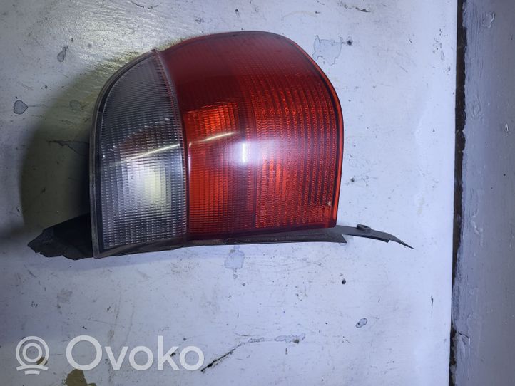 BMW 5 E39 Lampa tylna 8371324