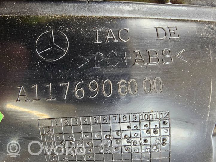Mercedes-Benz CLA C117 X117 W117 (C) statramsčio apdaila A1176906000