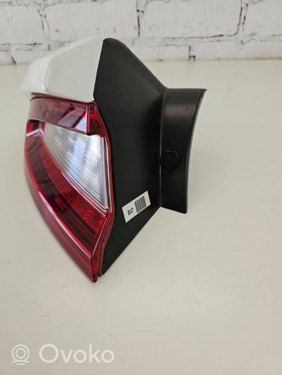 KIA Stinger Rear/tail lights 