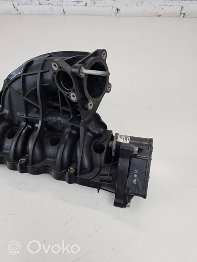 KIA Sportage Intake manifold 283812F600