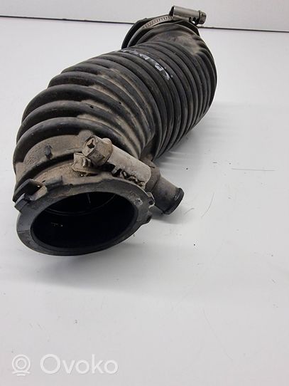 KIA Sportage Turbo air intake inlet pipe/hose 28130D3200