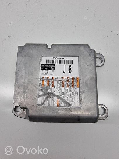 Toyota RAV 4 (XA50) Module de contrôle airbag 8917042D50