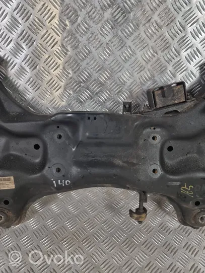 Hyundai i40 Sottotelaio anteriore 624013Z100