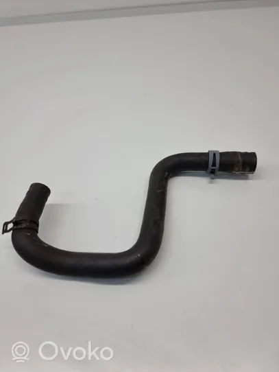 Skoda Rapid (NH) Durite de refroidissement tube 6C0121063