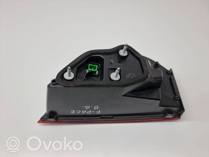 Jaguar F-Pace Lampy tylnej klapy bagażnika HK8315K272