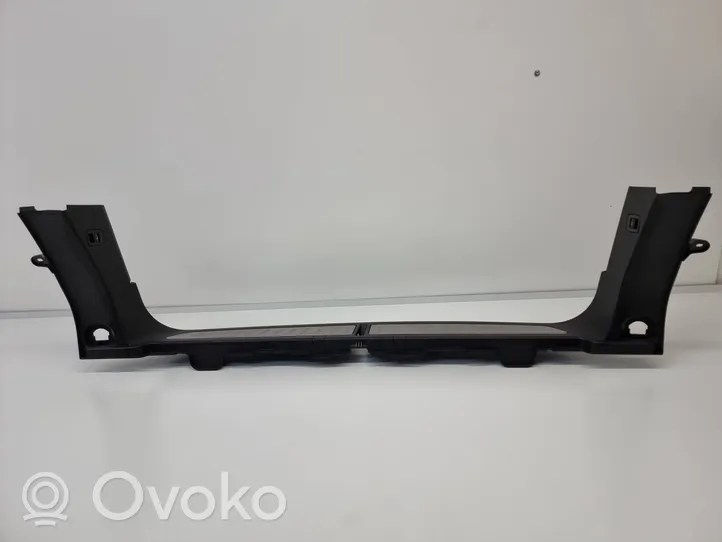 BMW 5 G30 G31 Bagažinės slenksčio apdaila 7387530