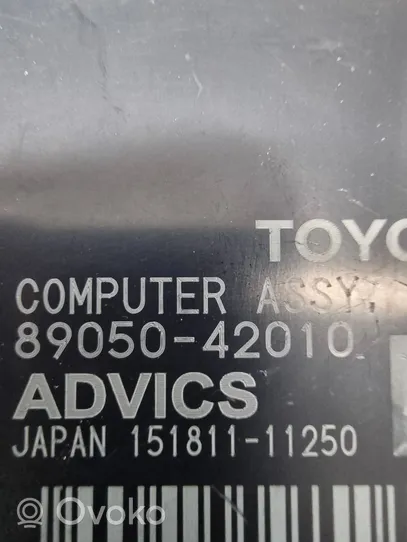 Toyota RAV 4 (XA50) Rankinio stabdžio valdymo blokas 8905042010
