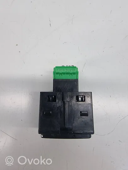 Jaguar XF X260 Cruise control switch GX7314E132