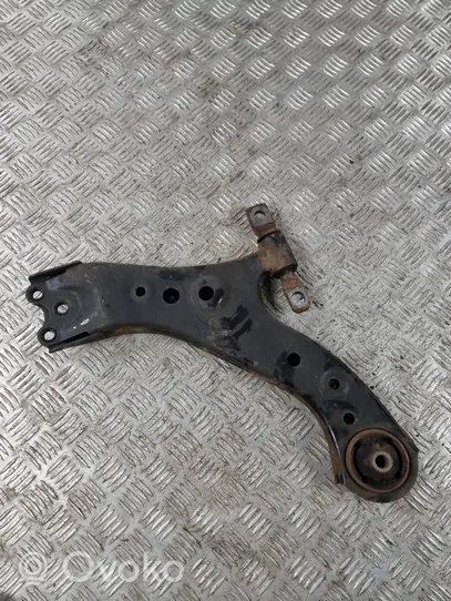 Toyota RAV 4 (XA50) Fourchette, bras de suspension inférieur avant 