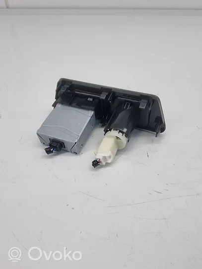 Lexus ES VII XZ10 Connecteur/prise USB 8553250020