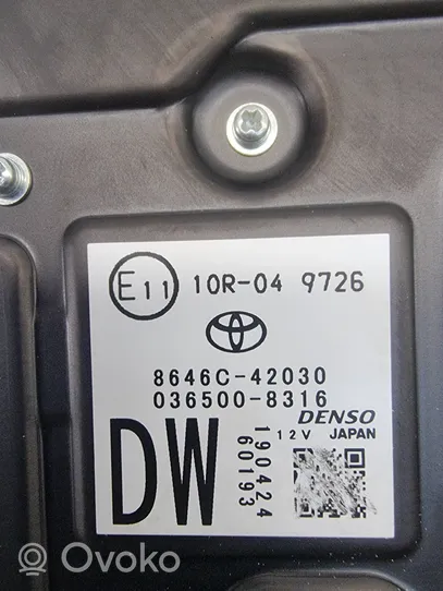 Toyota RAV 4 (XA50) Kamera szyby przedniej / czołowej 8646C42030