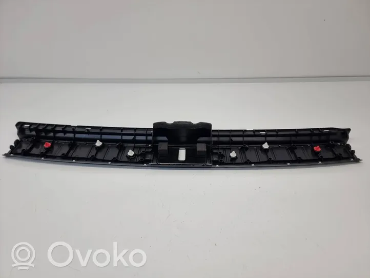 Lexus RX 450H Отделка порога багажника 5838748110