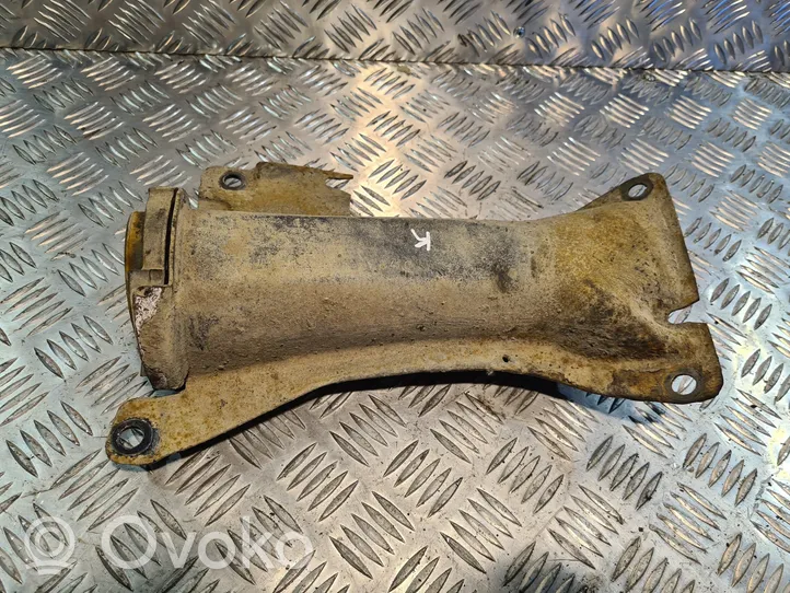 Audi 80 90 S2 B4 Autres pièces de suspension arrière 8A0512341C