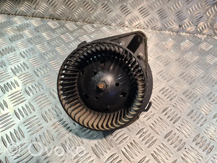 Volkswagen PASSAT B3 Mazā radiatora ventilators 357820021