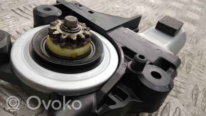 Volvo XC70 Moteur de lève-vitre de porte avant 9070713102