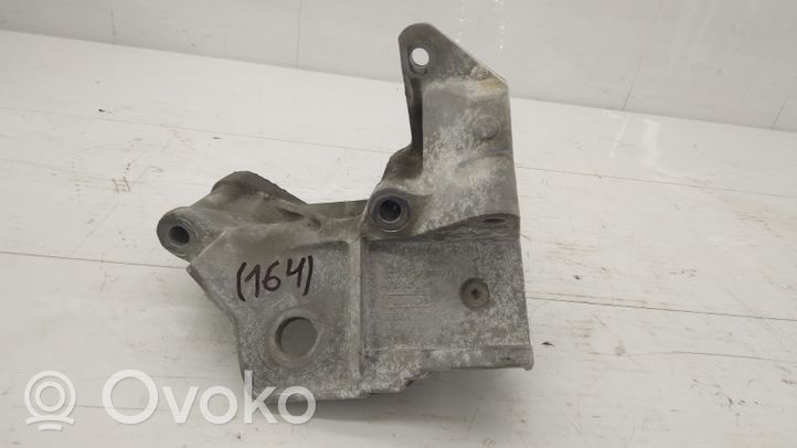 Volvo XC70 Support, suspension du moteur 6G92GP096FC