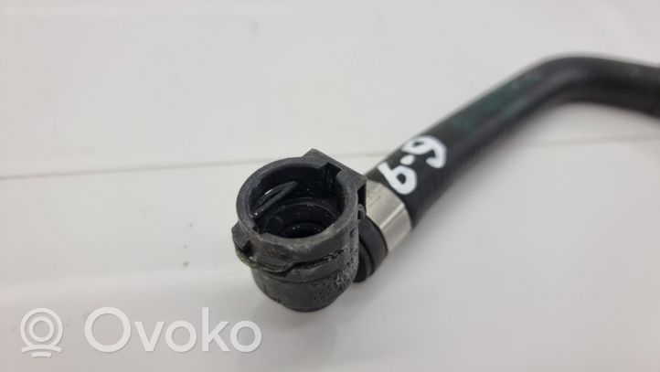 BMW 3 F30 F35 F31 Moottorin vesijäähdytyksen putki/letku 8623572