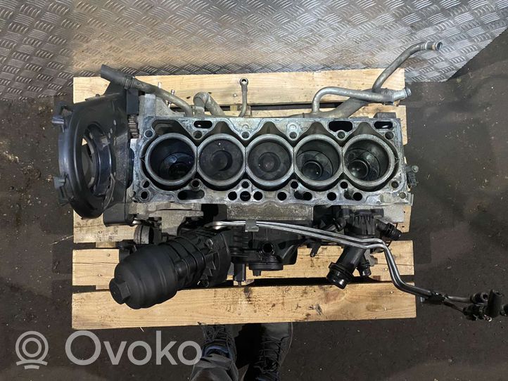 Volvo V70 Bloque de motor 30758048