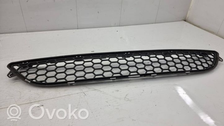 Volvo S60 Kratka dolna zderzaka przedniego 30795021