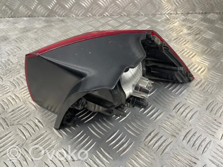 Volkswagen Golf VII Lampa tylna 5G0945095P