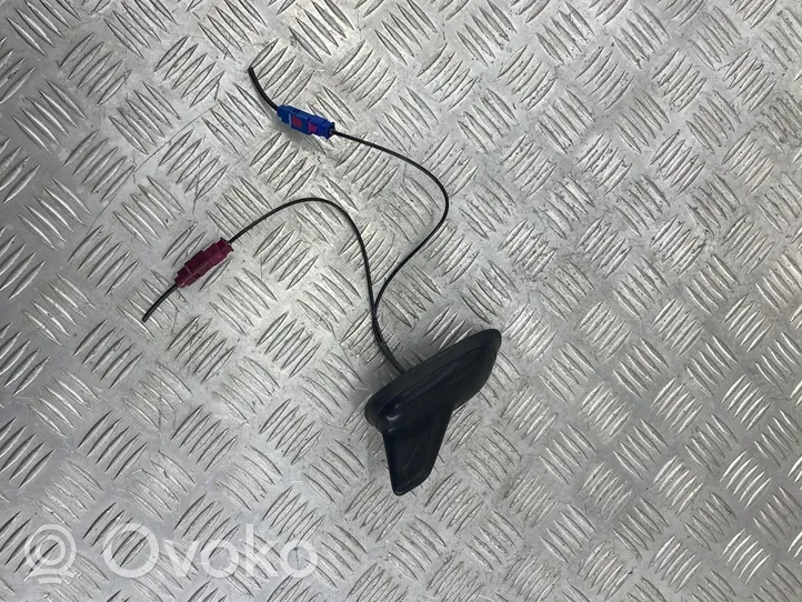 Volkswagen Touareg II Radion antenni 3C0035507N