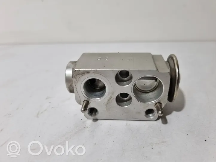 BMW 3 E90 E91 Air conditioning (A/C) expansion valve 9182512