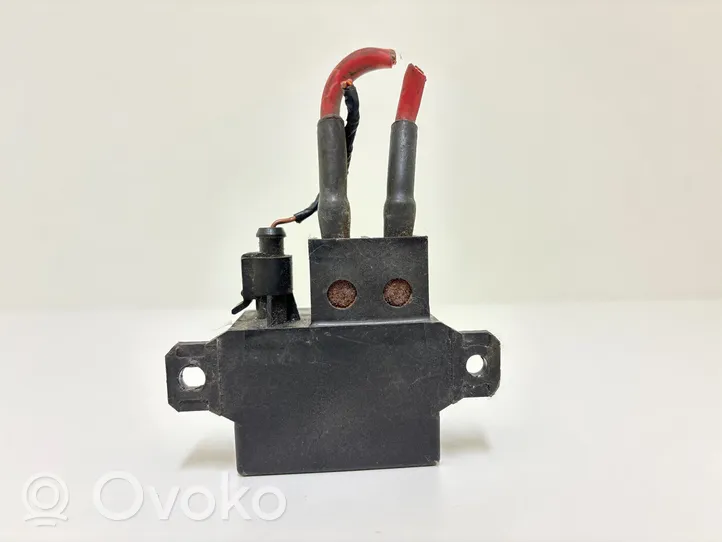 BMW X5 E70 Combustion relay 7661503