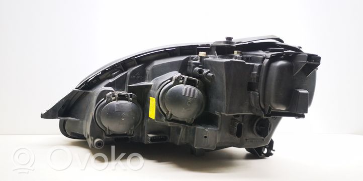 Mercedes-Benz S W220 Lampa przednia A2208202461