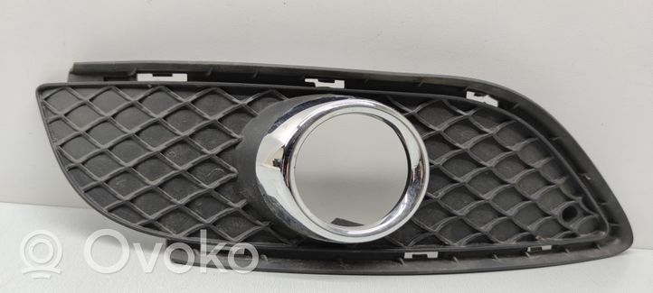 Mercedes-Benz B W246 W242 Grille antibrouillard avant A2468851222